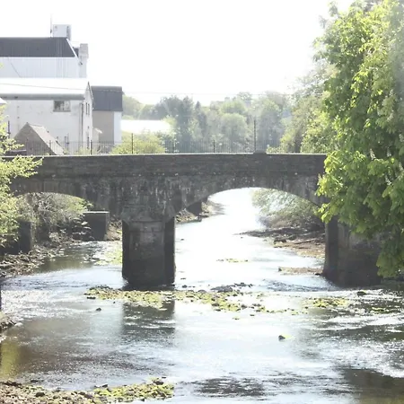 The Bridges Bed & Breakfast *