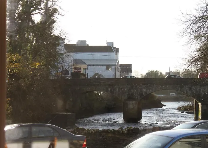 Oda ve Kahvaltı The Bridges *